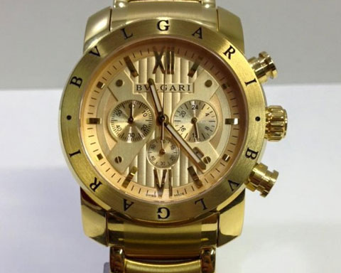 Réplicas de relógios para combinar com ternos